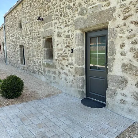 Les Belles Pierres, Longere De Charme Et Authentique Vue Campagne, 3 Min Puy Dufou Casa de Férias *